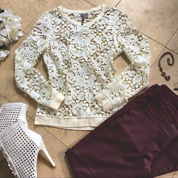 Beautiful See Through Top - Picture 1 of 12